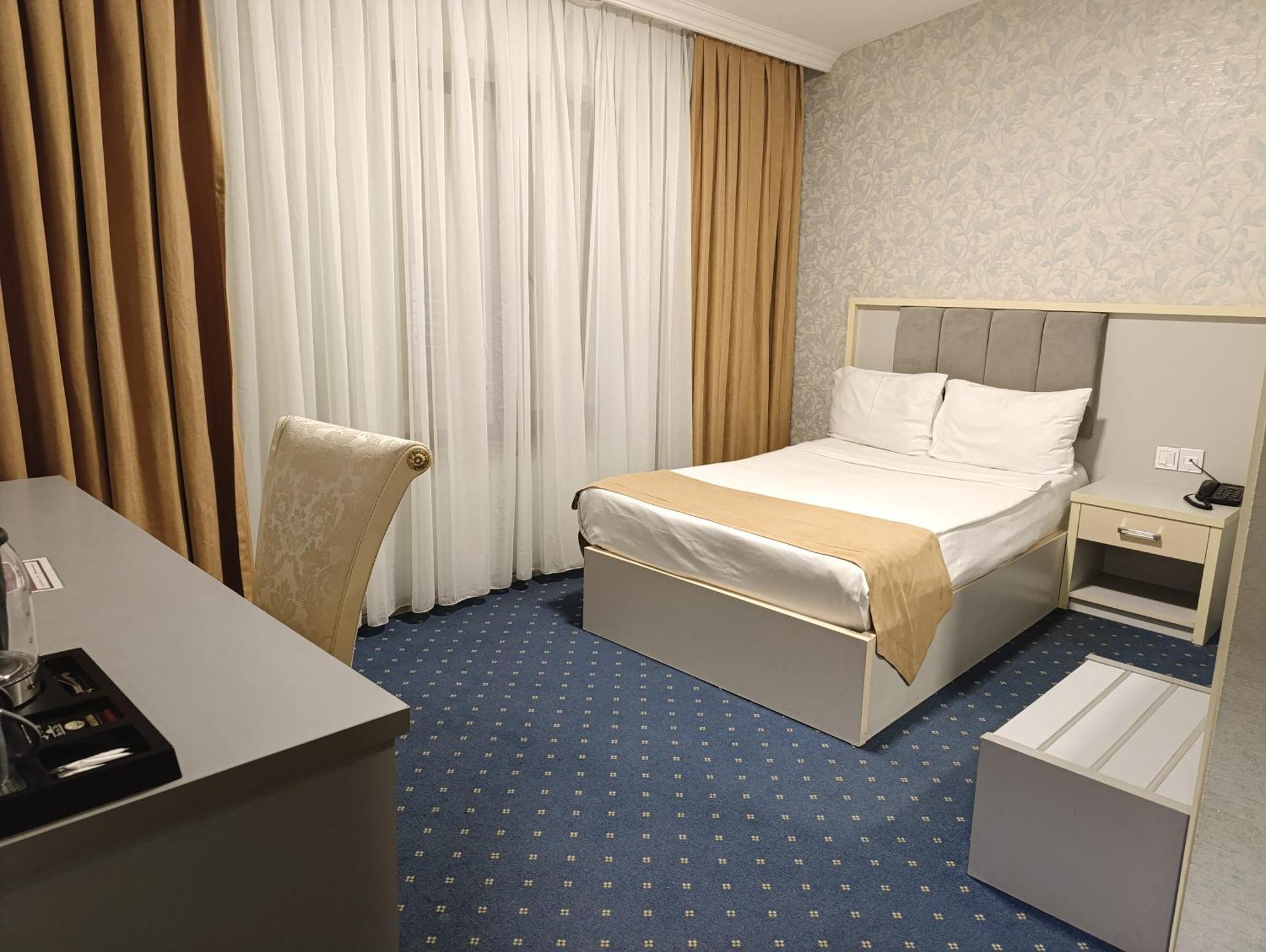 Alis Hotel Baku Eksteriør billede