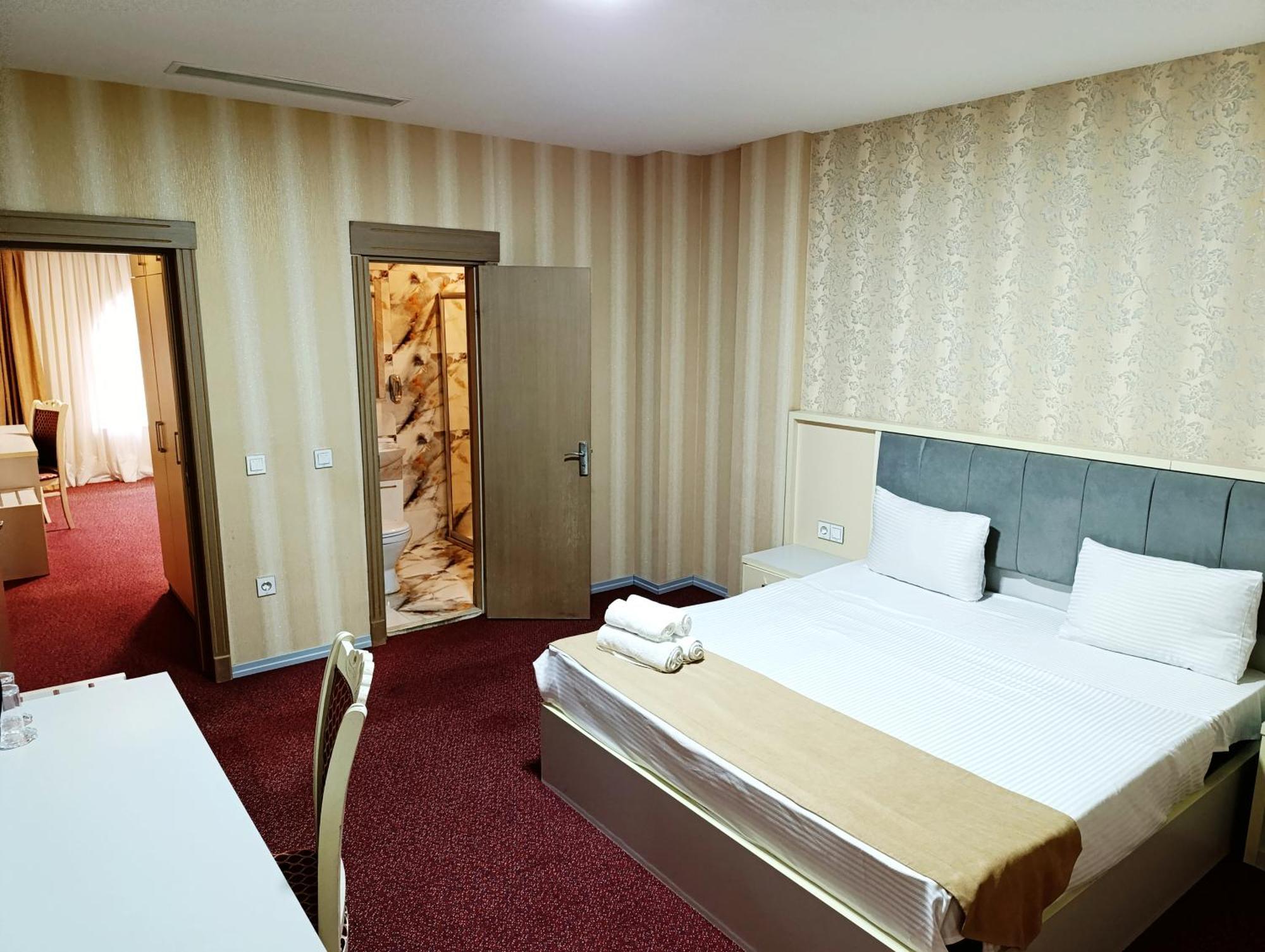 Alis Hotel Baku Eksteriør billede